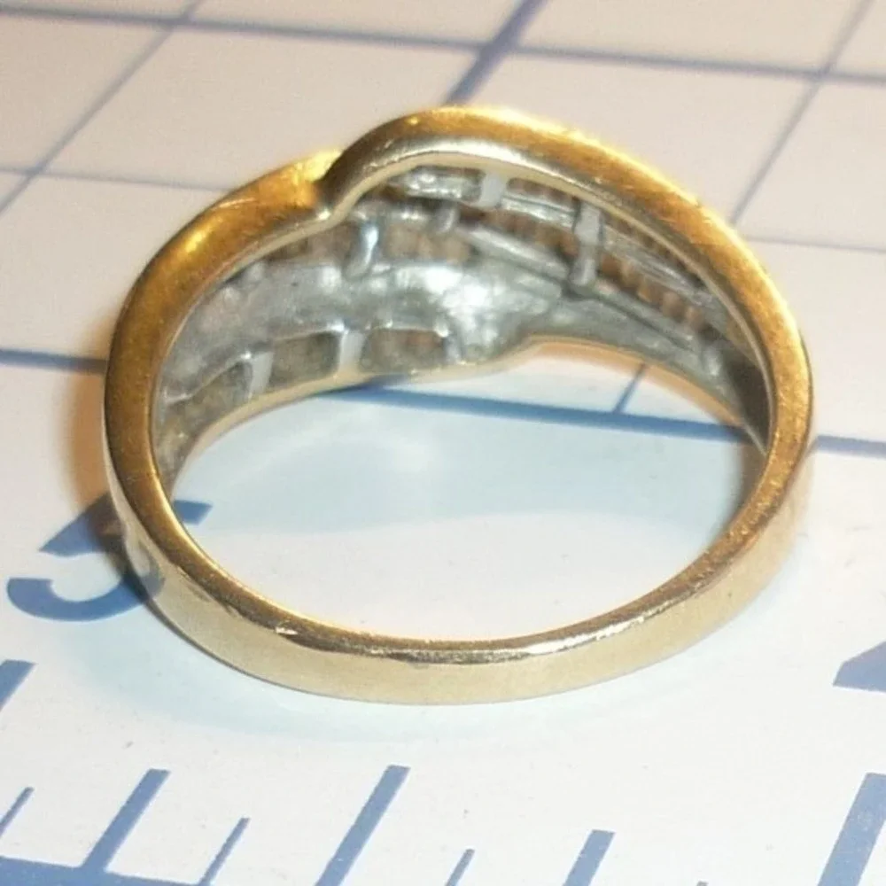Designer Signed ZEI 14K Gold‎ Baguette Diamond Crossover Wave Ring 3.12g